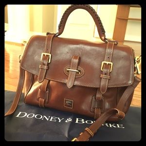Dooney & Bourke Women’s Chestnut Brown Pocketbook